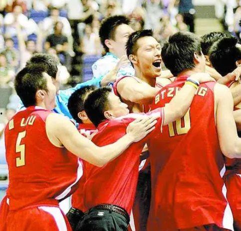 中国波多黎各打架视频,中国留学生与当地居民激烈对峙现场